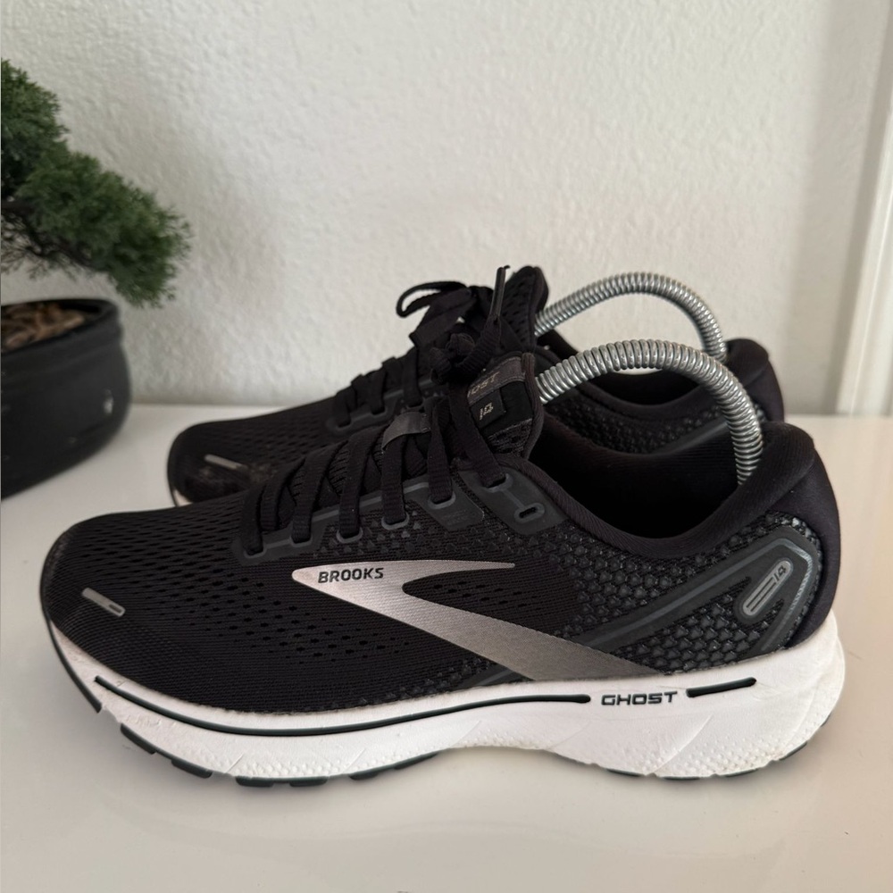 Brooks Black and White Athletic Shoes - Picture 2 of 7